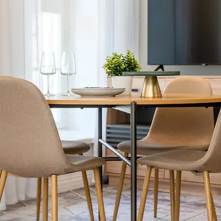 2br 95m2 In Old Town With Free Parking And Sauna! アパート *