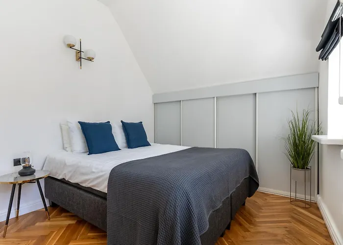 2br 95m2 In Old Town With Free Parking And Sauna! דירה טאלין