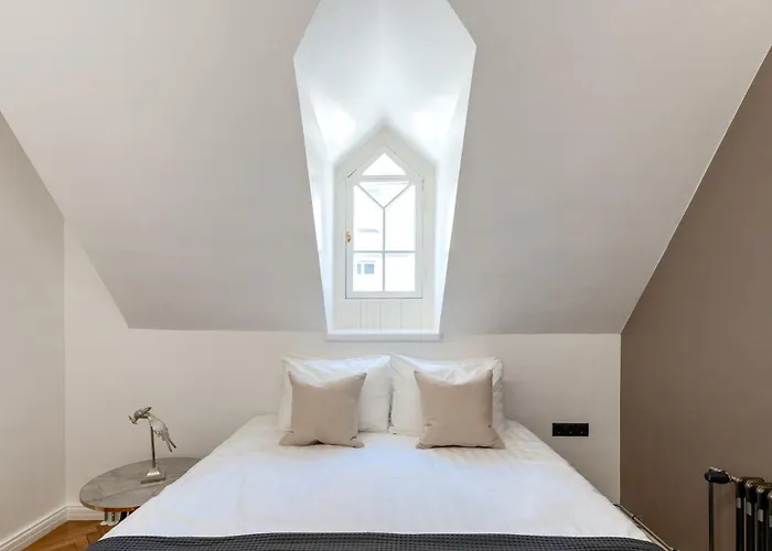 דירה 2br 95m2 In Old Town With Free Parking And Sauna! טאלין