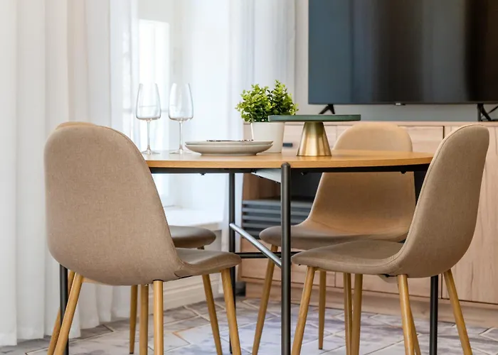 2br 95m2 In Old Town With Free Parking And Sauna! דירה *