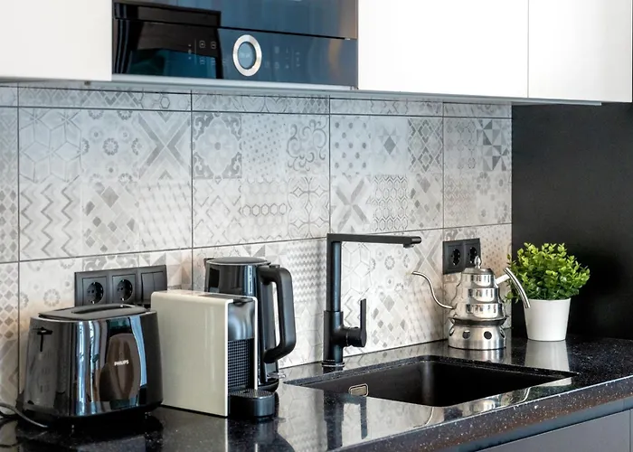 דירה 2br 95m2 In Old Town With Free Parking And Sauna! טאלין