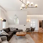 2br 95m2 In Old Town With Free Parking And Sauna! Lejlighed *