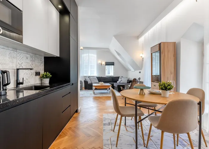 Lejlighed 2br 95m2 In Old Town With Free Parking And Sauna!